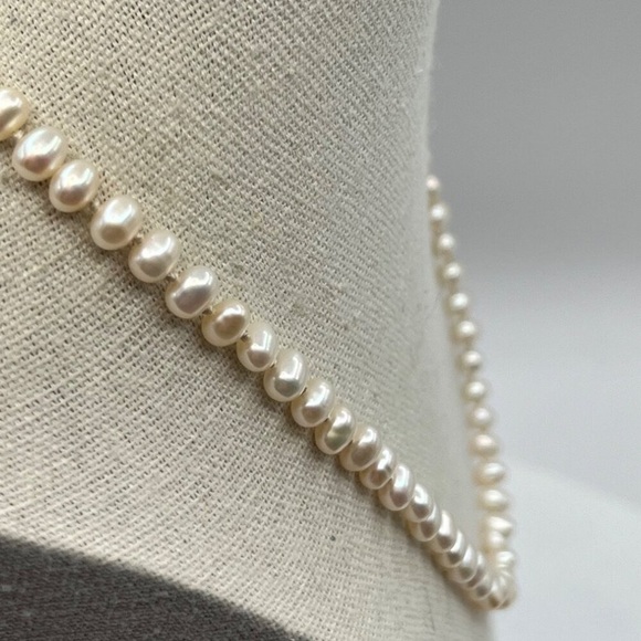 Vintage Freshwater Pearl Necklace With Ornate Clasp. A3 - Picture 6 of 7